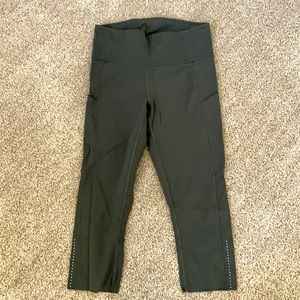 Like new lululemon fast and free high rise crop leggings size 8